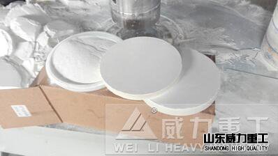 二氧化锆烤瓷牙成型液压机压制成品