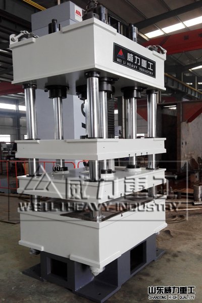 200吨液压机车间