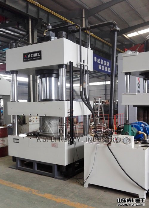 315吨三梁四柱液压机