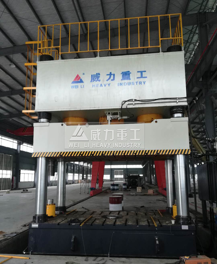 山东威力重工模压滤板成型液压机