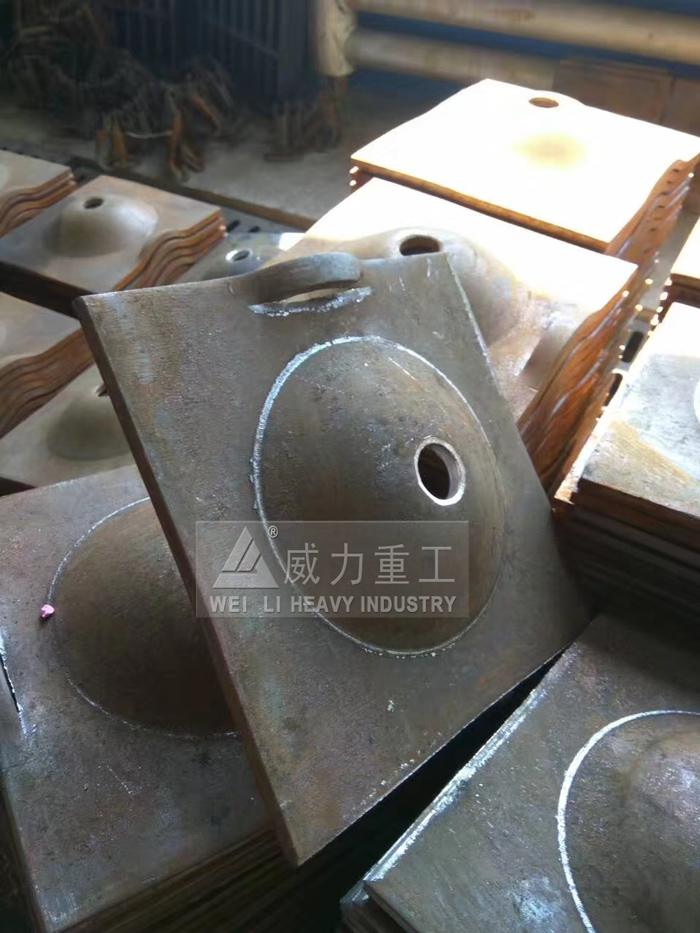 四柱液压机压制托盘成品
